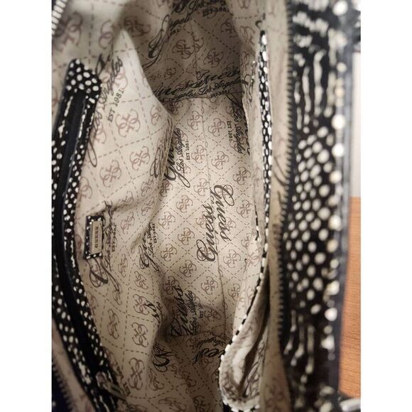 Guess Black-White Embossed Reptile Print Tote Bag (R) - Picture 7 of 10